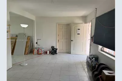 6346 NW 41st St, Virginia Gardens, FL 33166 - Photo 13