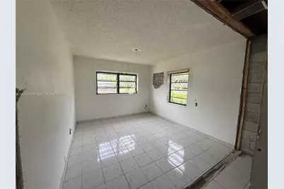 6346 NW 41st St, Virginia Gardens, FL 33166 - Photo 25