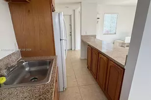 7130 Rue Versailles, Miami Beach, FL 33141 - Photo 5