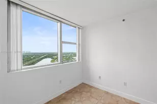2681 N Flamingo Rd, Sunrise, FL 33323 - Photo 33