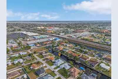 1430 SE 23rd St, Cape Coral, FL 33990 - Photo 31