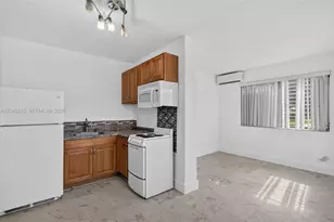 3205 NW 3rd St, Miami, FL 33125 - Photo 5