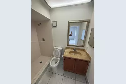 8625 NW 8th St #420, Miami, FL 33126 - Photo 21
