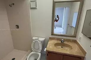 8625 NW 8th St, Miami, FL 33126 - Photo 21