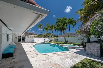 20235 Highland Lakes Blvd, Miami, FL 33179 - Photo 19