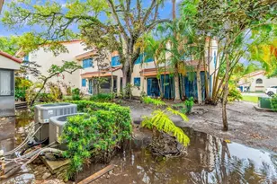 3454 Laurel Oaks Ln, Hollywood, FL 33021 - Photo 37