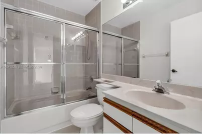 3454 Laurel Oaks Ln, Hollywood, FL 33021 - Photo 31