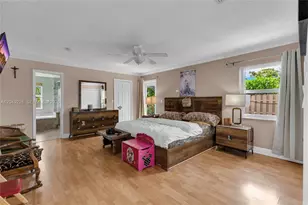 16740 Harbor Ct, Weston, FL 33326 - Photo 9