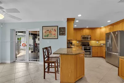 16740 Harbor Ct, Weston, FL 33326 - Photo 19