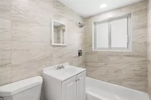 1701 NW 19th Ave, Miami, FL 33125 - Photo 31