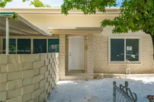 1701 NW 19th Ave, Miami, FL 33125 - Photo 11