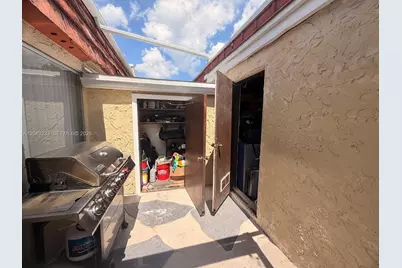 9536 NW 65th St #8B, Tamarac, FL 33321 - Photo 15