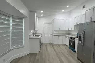 7824 Sunflower Dr, Margate, FL 33063 - Photo 11
