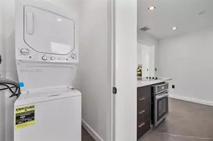 501 NW 46th St, Miami, FL 33127 - Photo 9
