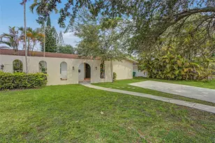 11860 SW 81st Rd, Pinecrest, FL 33156 - Photo 1