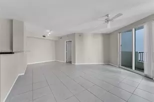 2421 NE 65th St, Fort Lauderdale, FL 33308 - Photo 13