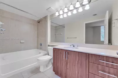 2421 NE 65th St #403, Fort Lauderdale, FL 33308 - Photo 25