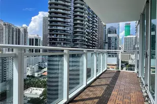 1080 Brickell Ave, Miami, FL 33131 - Photo 3