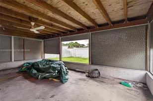 7931 SW 3rd St, North Lauderdale, FL 33068 - Photo 17
