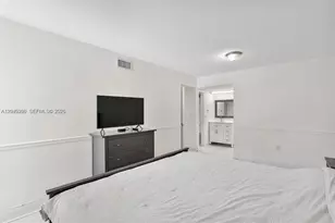 250 180th Dr, Sunny Isles Beach, FL 33160 - Photo 13