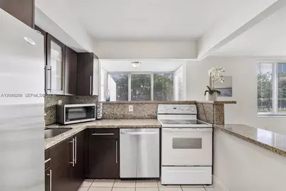 250 180th Dr #158, Sunny Isles Beach, FL 33160 - Photo 3