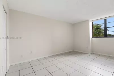 10425 SW 112th Ave #302, Miami, FL 33176 - Photo 15