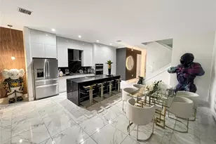 4386 NW 80th Ct, Doral, FL 33166 - Photo 3