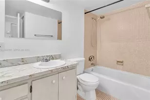7201 Miami Lakes Dr, Miami Lakes, FL 33014 - Photo 21