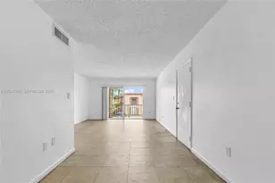 7201 Miami Lakes Dr, Miami Lakes, FL 33014 - Photo 15