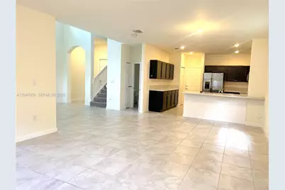 132 NE 24th Ave, Homestead, FL 33033 - Photo 7