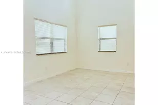 132 NE 24th Ave, Homestead, FL 33033 - Photo 5