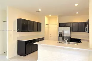 132 NE 24th Ave, Homestead, FL 33033 - Photo 9