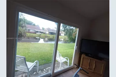 2811 Devonwood Ave, Miramar, FL 33025 - Photo 19