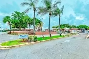 861 NE 207th Ln, Miami, FL 33179 - Photo 11