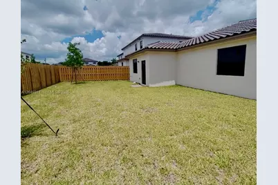 11946 SW 241st St #11946, Homestead, FL 33032 - Photo 5