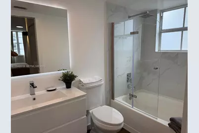 19555 E Country Club Dr #8602, Aventura, FL 33180 - Photo 5