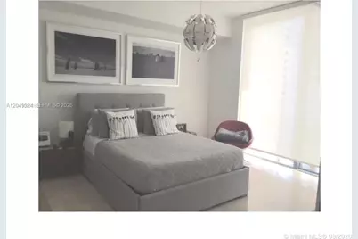 68 SE 6th St #2007, Miami, FL 33131 - Photo 5