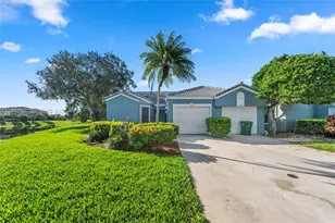 8220 Waterford Ln, Tamarac, FL 33321 - Photo 1