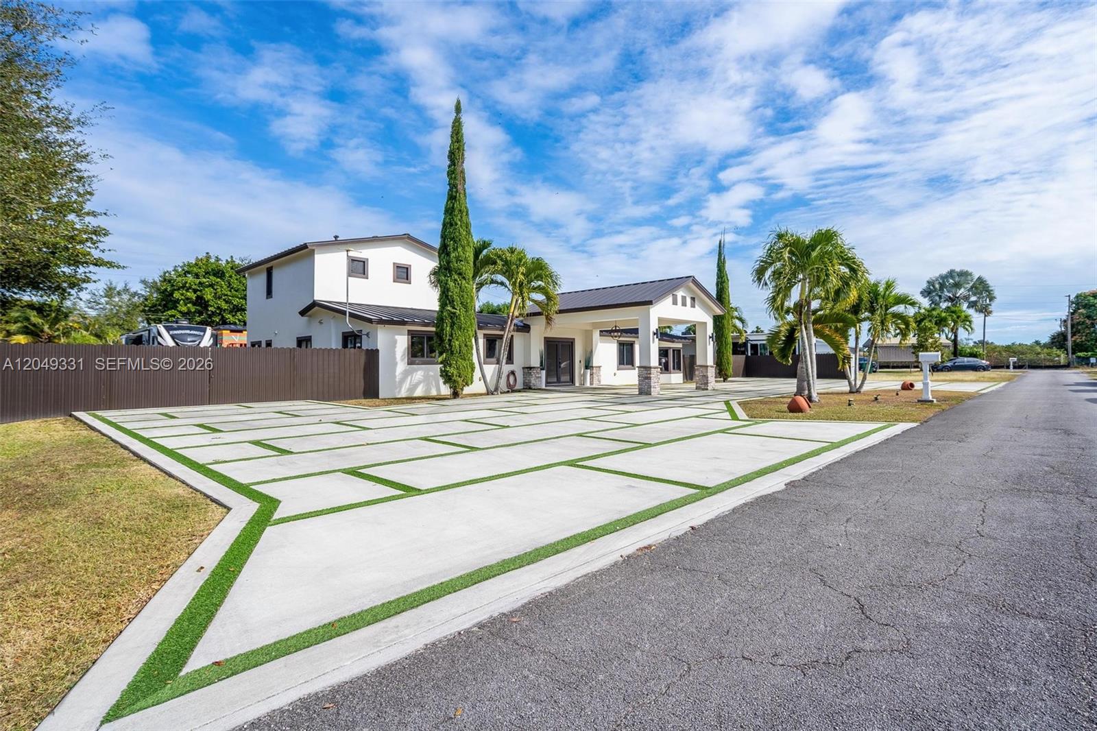 20221 SW 318th St - 20221 SW 318th St, Homestead, FL 33030 Luxury Property | Jose Angel Pina