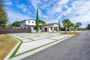 20221 SW 318th St, Homestead, FL 33030 - Photo 1