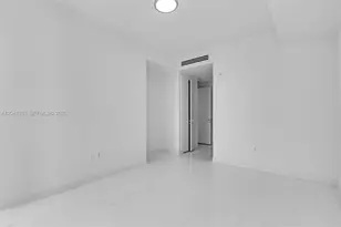 300 Biscayne Blvd Way, Miami, FL 33131 - Photo 13