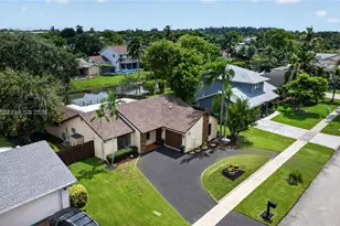 11861 NW 41st St, Sunrise, FL 33323 - Photo 37