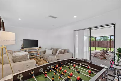 11861 NW 41st St, Sunrise, FL 33323 - Photo 29