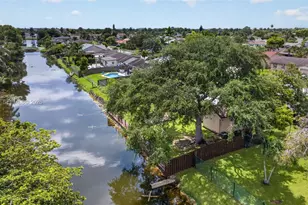 11861 NW 41st St, Sunrise, FL 33323 - Photo 39