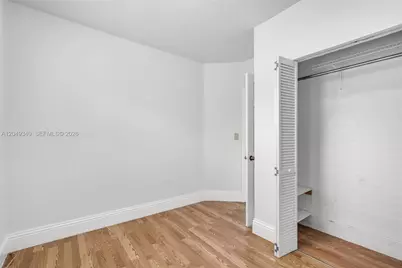 944 SW 10th Avenue, Miami, FL 33130 - Photo 25