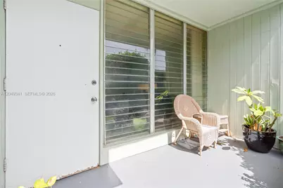 1070 98th St #14, Bay Harbor Islands, FL 33154 - Photo 3