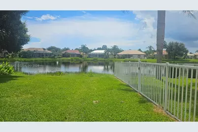 415 NW Dover Ct, Port Saint Lucie, FL 34983 - Photo 13