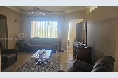 415 NW Dover Ct, Port Saint Lucie, FL 34983 - Photo 5
