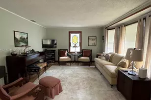 229 Granada Blvd, Fort Myers, FL 33905 - Photo 9