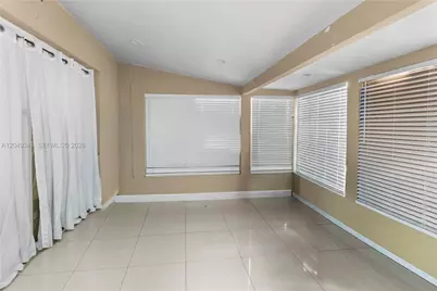 3080 SW 5th St, Miami, FL 33135 - Photo 21